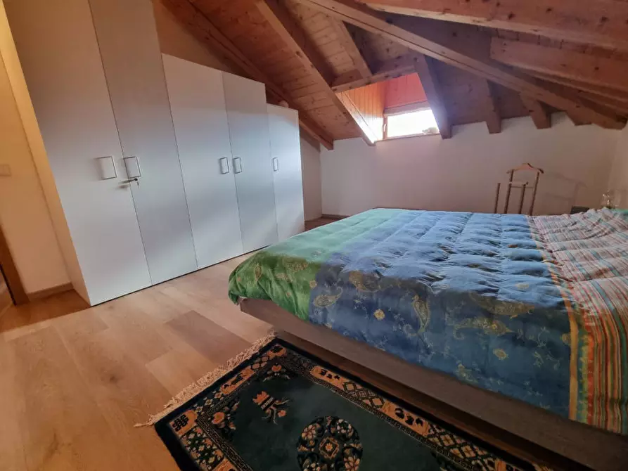 Immagine 3 di Appartamento in vendita  a Romeno