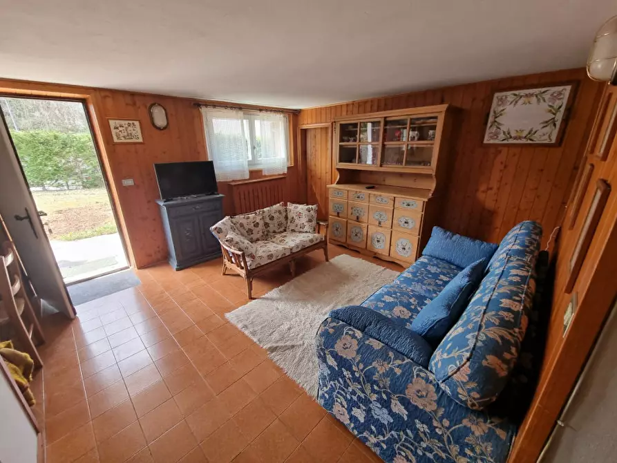 Immagine 5 di Appartamento in affitto  a Ronzone