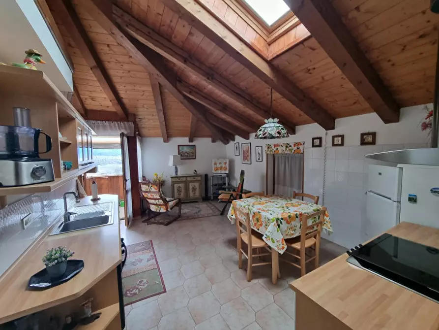 Immagine 1 di Appartamento in vendita  a Predaia