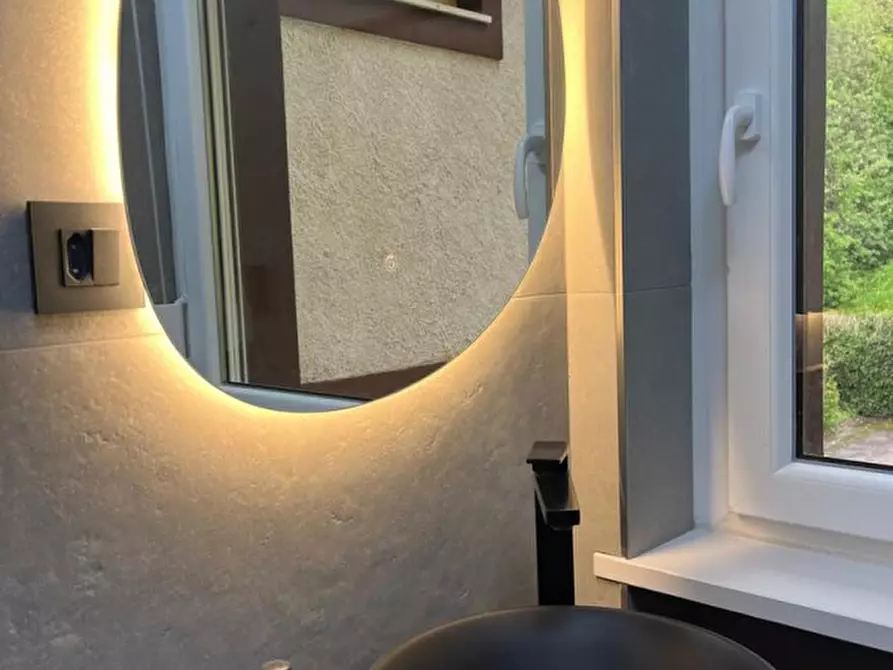 Immagine 6 di Monolocale in vendita  a Ronzone