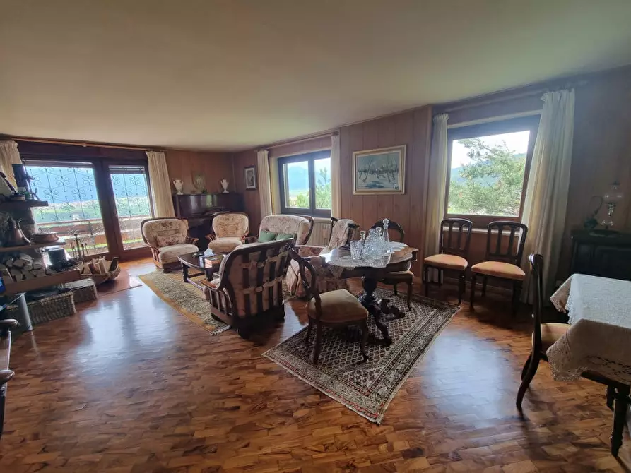 Immagine 2 di Villa in vendita  a Amblar-Don