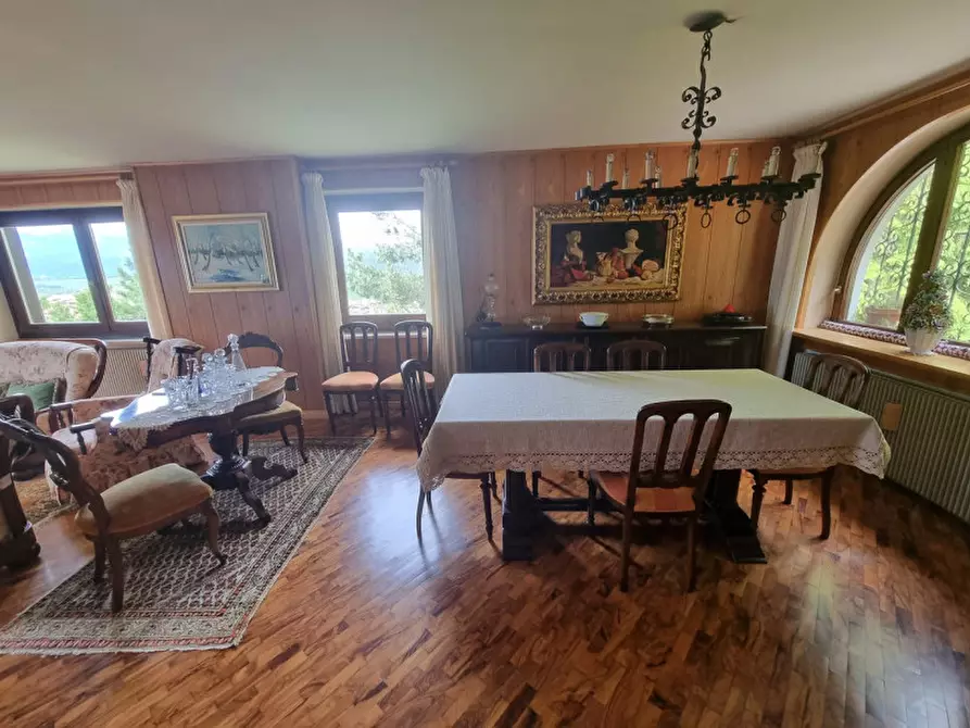 Immagine 4 di Villa in vendita  a Amblar-Don