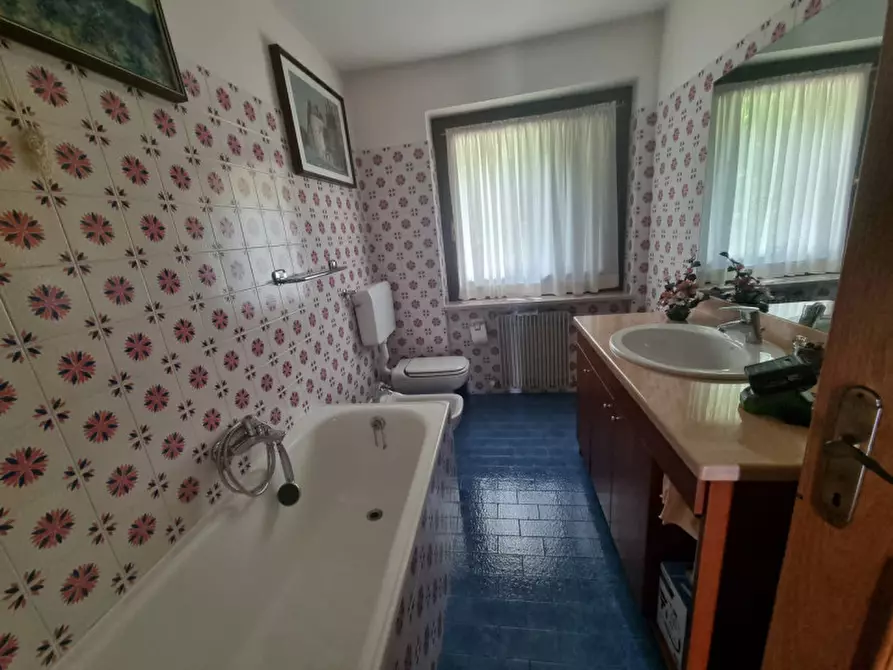 Immagine 24 di Villa in vendita  a Amblar-Don