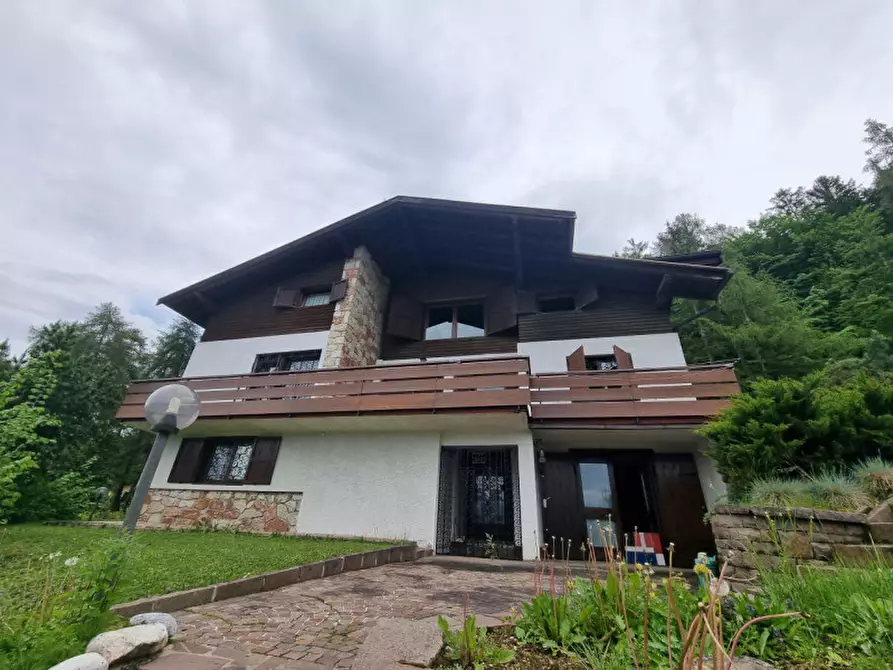 Immagine 33 di Villa in vendita  a Amblar-Don