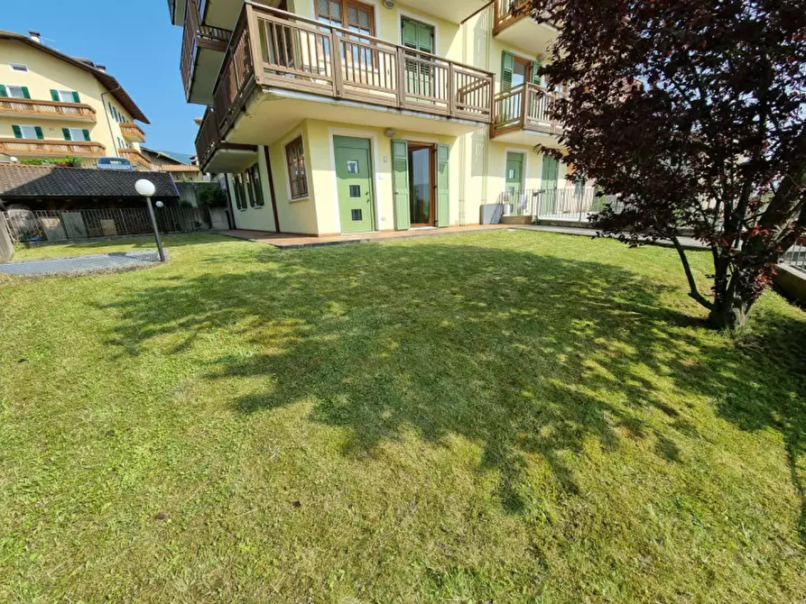 Immagine 3 di Appartamento in vendita  a Romeno