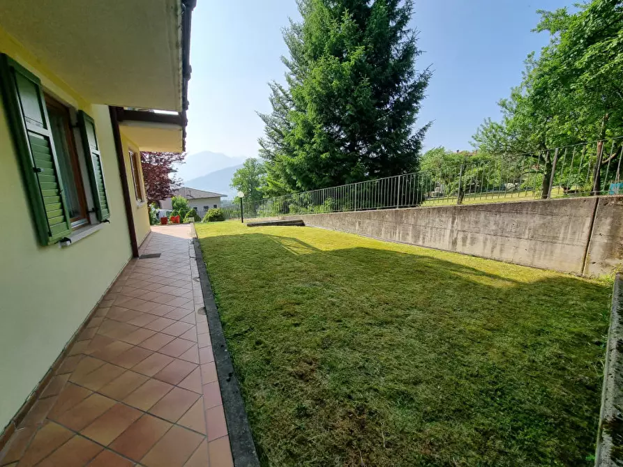 Immagine 4 di Appartamento in vendita  a Romeno