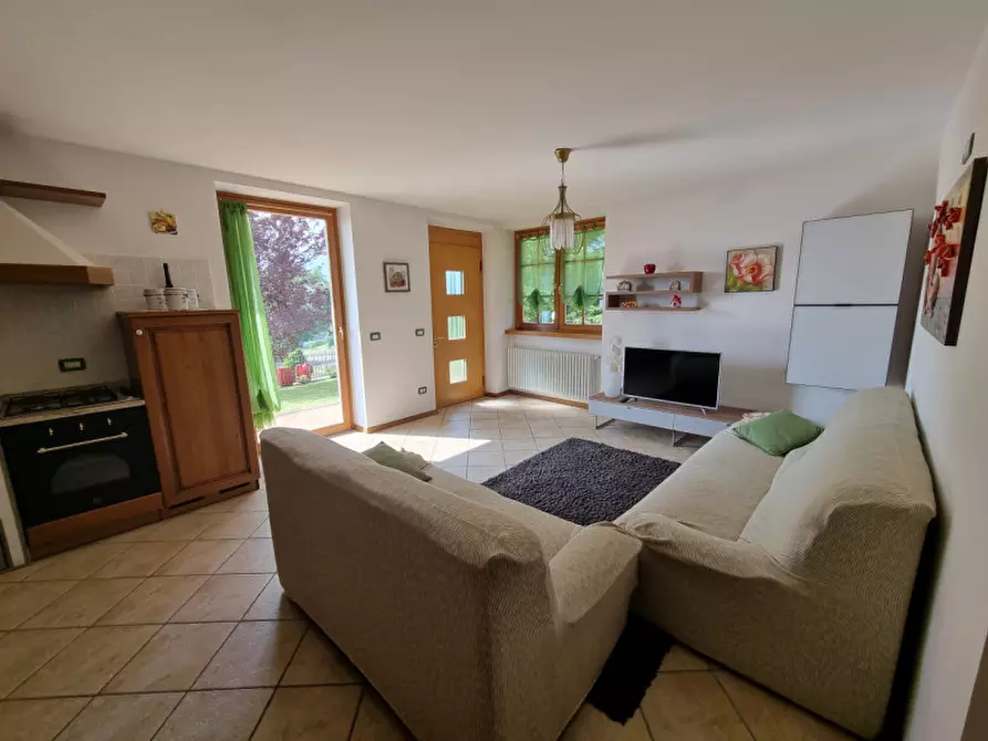 Immagine 7 di Appartamento in vendita  a Romeno