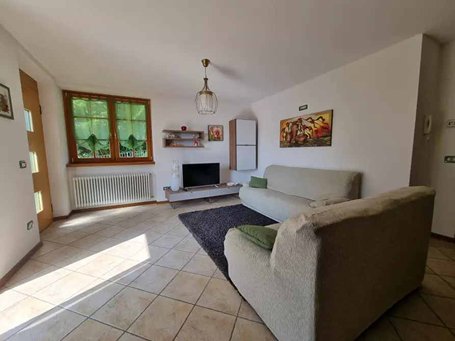 Immagine 10 di Appartamento in vendita  a Romeno