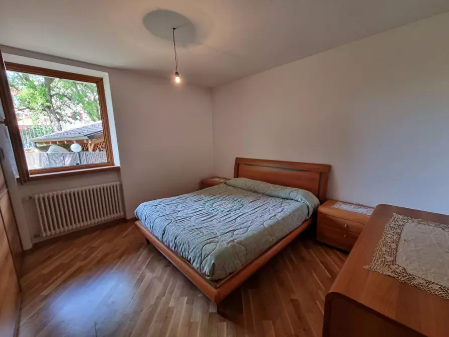 Immagine 12 di Appartamento in vendita  a Romeno