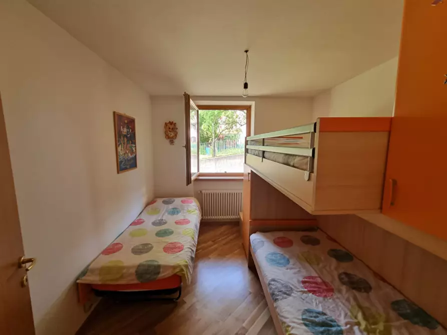 Immagine 13 di Appartamento in vendita  a Romeno