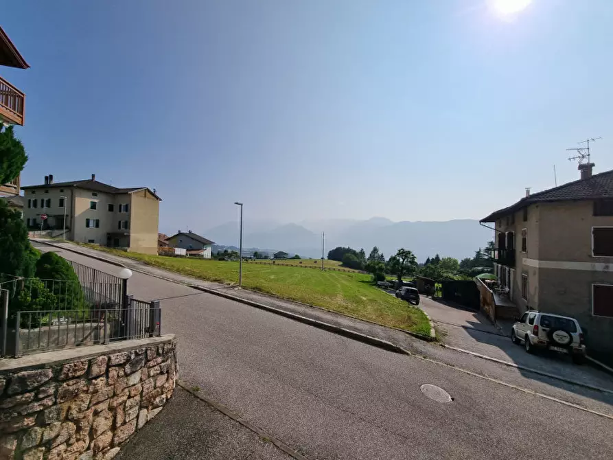 Immagine 17 di Appartamento in vendita  a Romeno