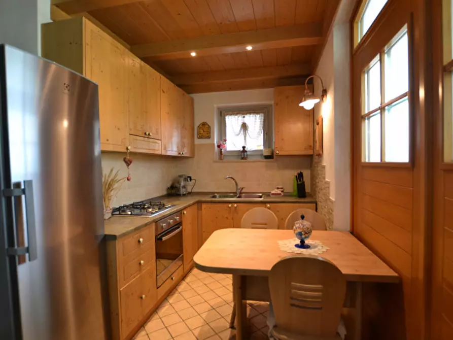 Immagine 10 di Villa in vendita  a Borgo D'anaunia