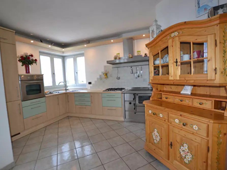 Immagine 16 di Villa in vendita  a Borgo D'anaunia