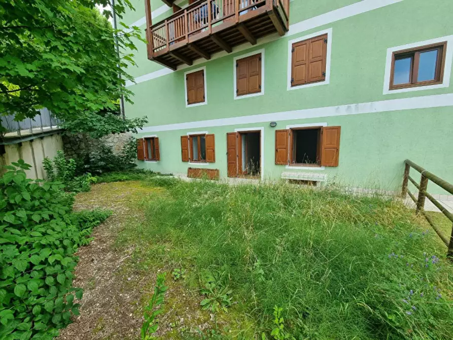 Immagine 11 di Appartamento in vendita  a Borgo D'anaunia