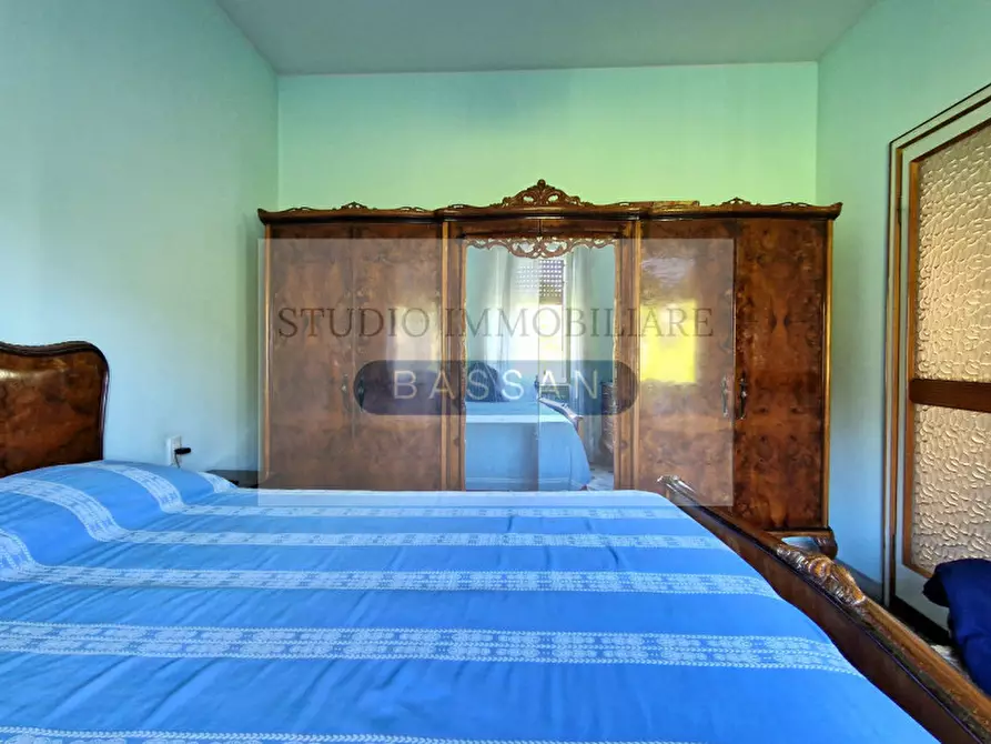 Immagine 22 di Villa in vendita  in via Andrea Del Sarto 23 a Varese