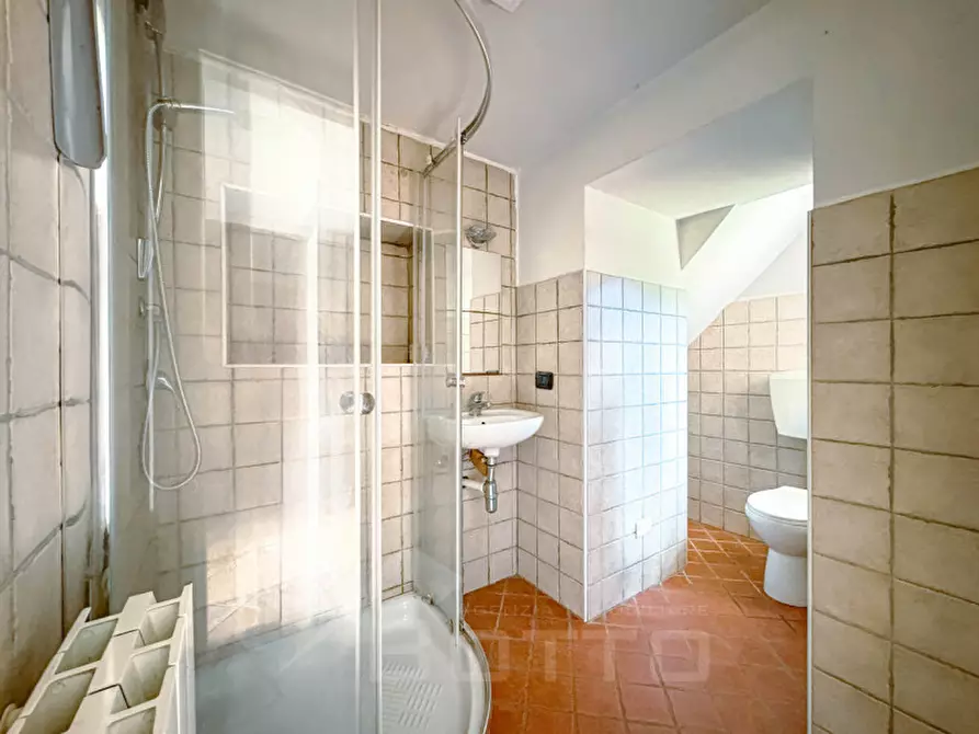 Immagine 8 di Villetta a schiera in vendita  in Via Roma 37 a Valstrona