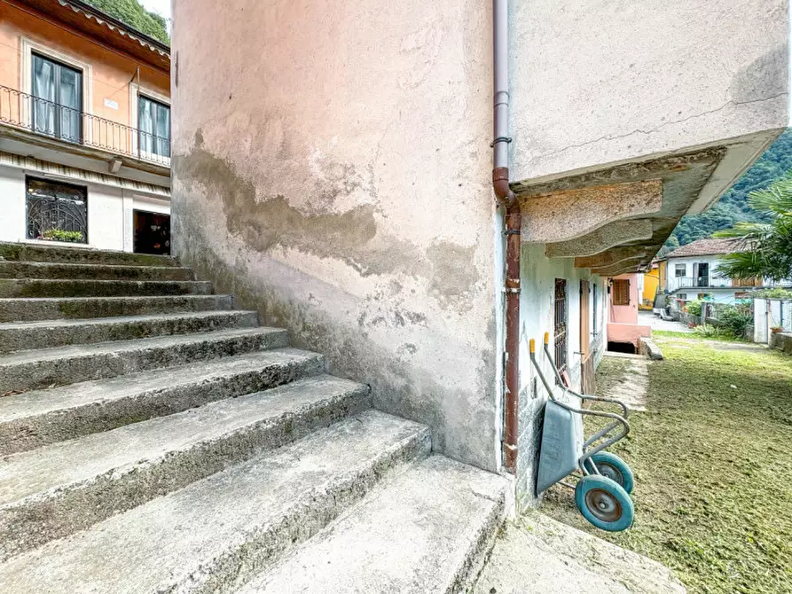 Immagine 27 di Villetta a schiera in vendita  in Via Roma 37 a Valstrona