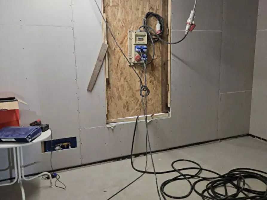 Immagine 20 di Casa indipendente in vendita  in Strada Imbriani, 60 a Parma