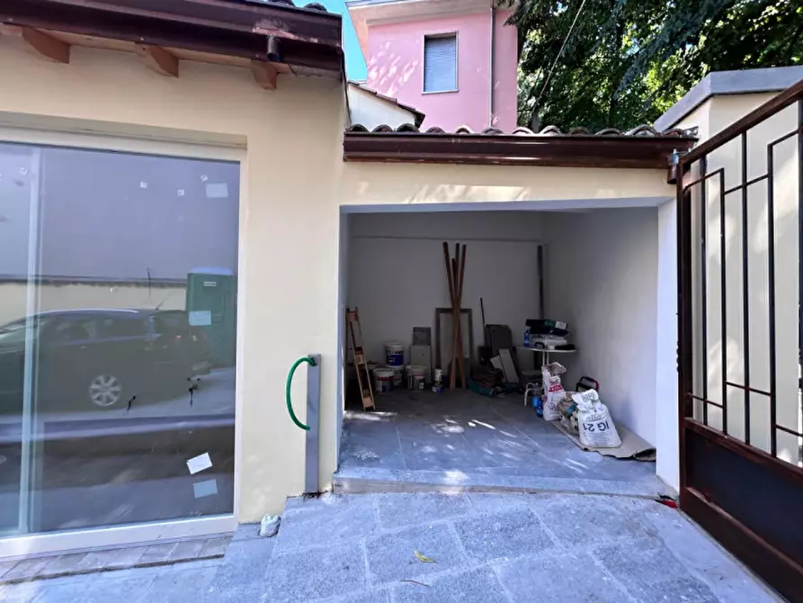 Immagine 16 di Casa indipendente in vendita  in Strada Imbriani, 60 a Parma
