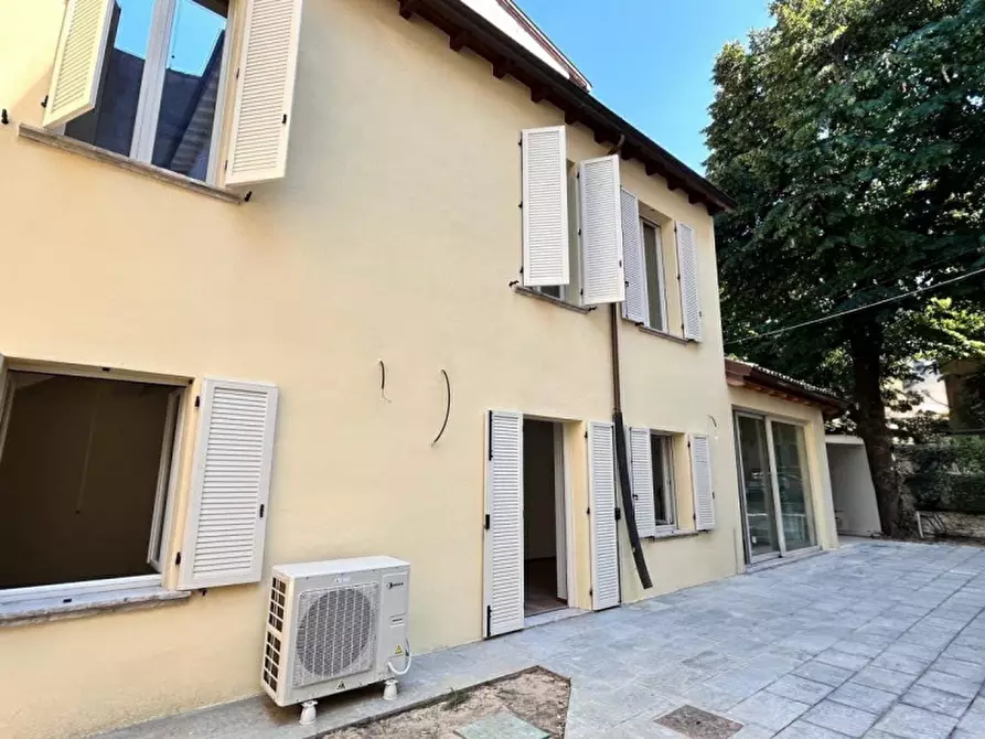 Immagine 28 di Casa indipendente in vendita  in Strada Imbriani, 60 a Parma