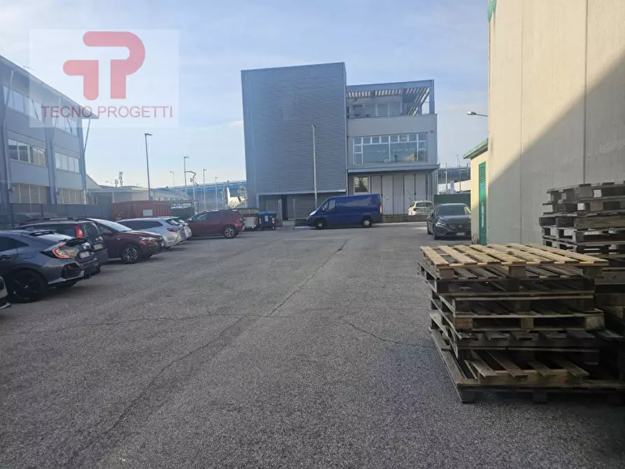 Immagine 6 di Capannone industriale in vendita  in Zona fiera a Padova