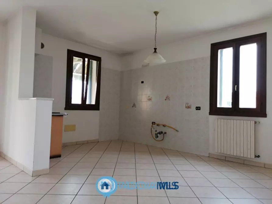 Immagine 5 di Casa bifamiliare in vendita  in Via Rosara a Codevigo