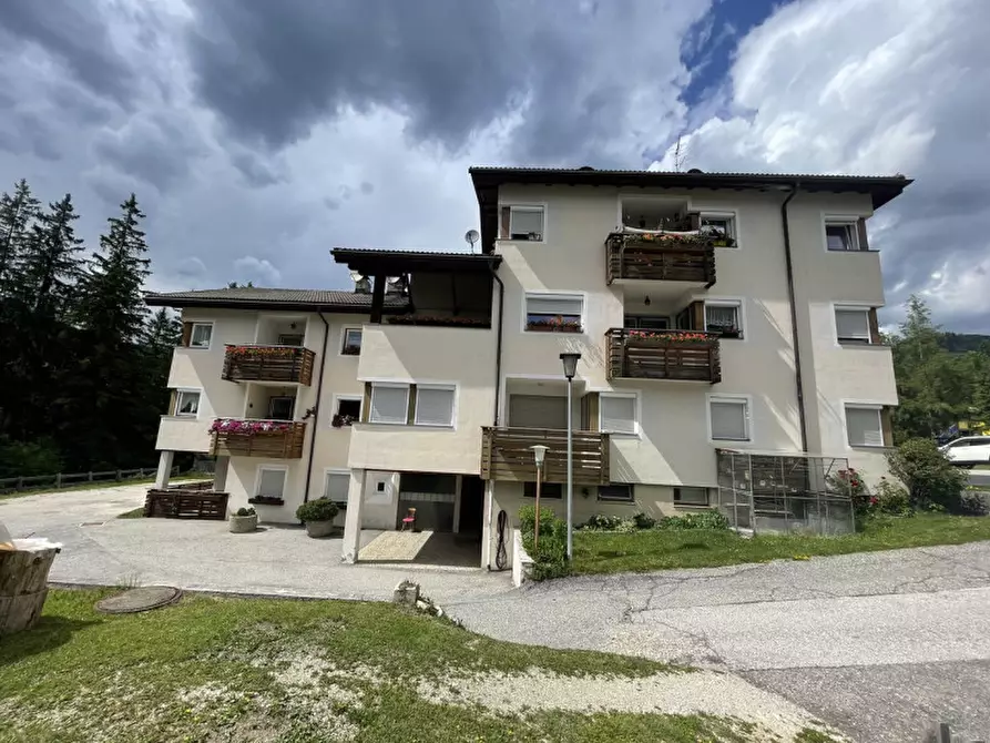 Immagine 2 di Appartamento in vendita  in Strada San Jonoreis a Badia .Abtei.