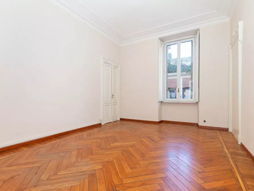 Immagine 8 di Ufficio in vendita  in Via Luigi Cibrario 30 bis a Torino