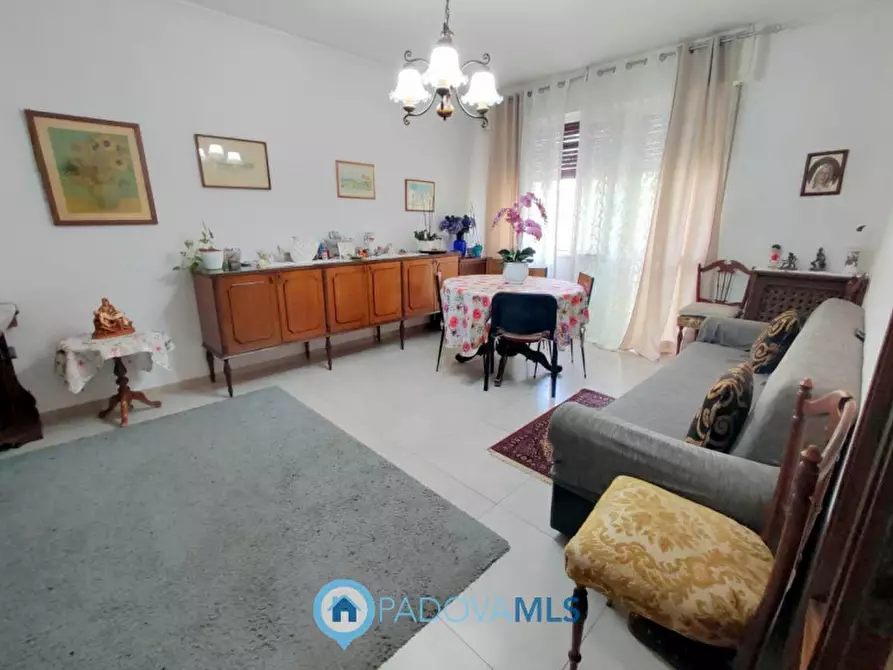 Immagine 1 di Appartamento in vendita  in Via Francesco Dorighello a Padova