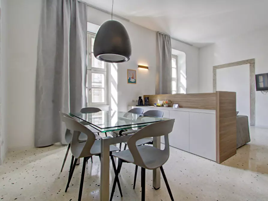 Immagine 4 di Appartamento in vendita  in Piazza 3 Novembre a Arco