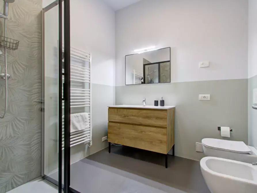 Immagine 21 di Appartamento in vendita  in Piazza 3 Novembre a Arco