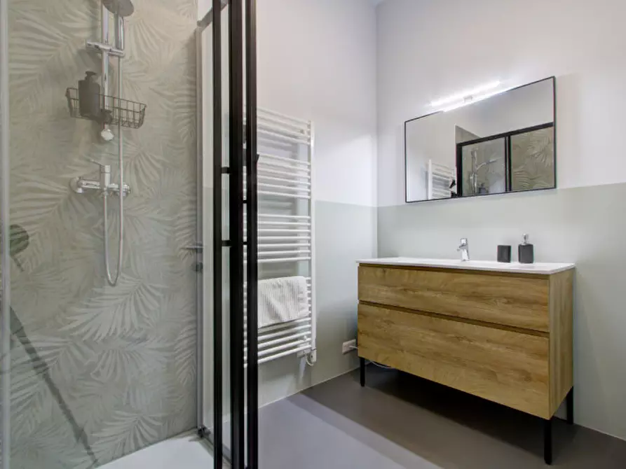 Immagine 23 di Appartamento in vendita  in Piazza 3 Novembre a Arco