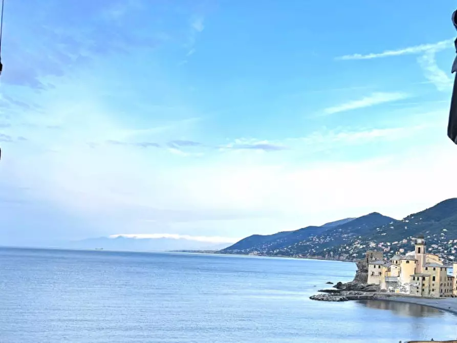 Immagine 3 di Appartamento in vendita  in Via Giuseppe Garibaldi a Camogli
