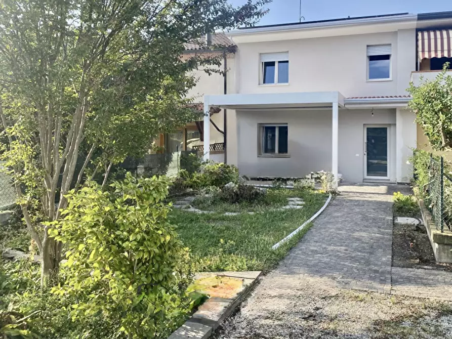 Immagine 5 di Villetta a schiera in vendita  in Via Motte a Castello Di Godego