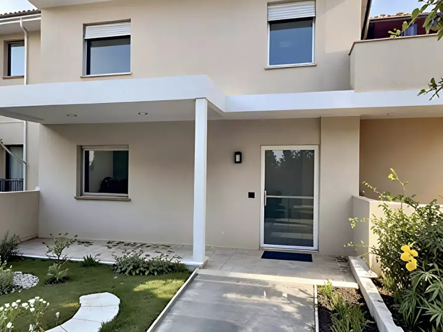 Immagine 9 di Villetta a schiera in vendita  in Via Motte a Castello Di Godego