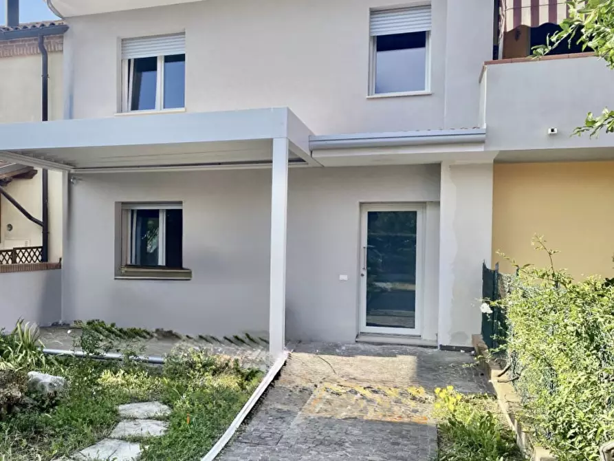 Immagine 18 di Villetta a schiera in vendita  in Via Motte a Castello Di Godego