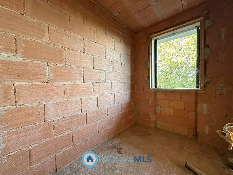 Immagine 7 di Villetta a schiera in vendita  in Via Roma a Due Carrare