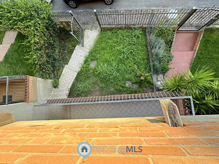 Immagine 12 di Villetta a schiera in vendita  in Via Roma a Due Carrare