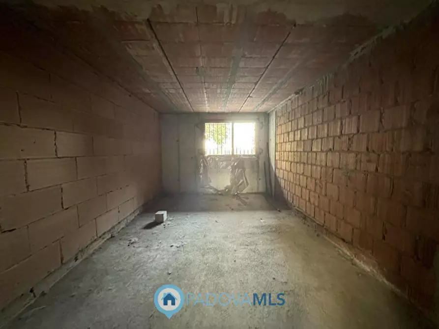 Immagine 14 di Villetta a schiera in vendita  in Via Roma a Due Carrare