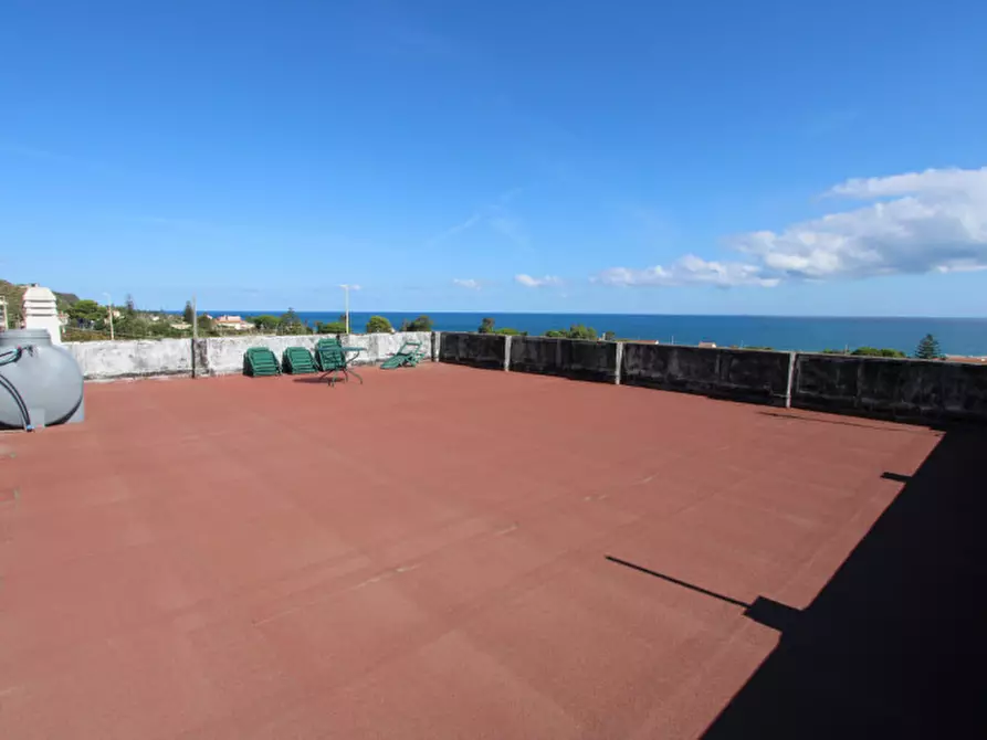 Immagine 2 di Villa in vendita  in Contrada Casa Bianca a Messina