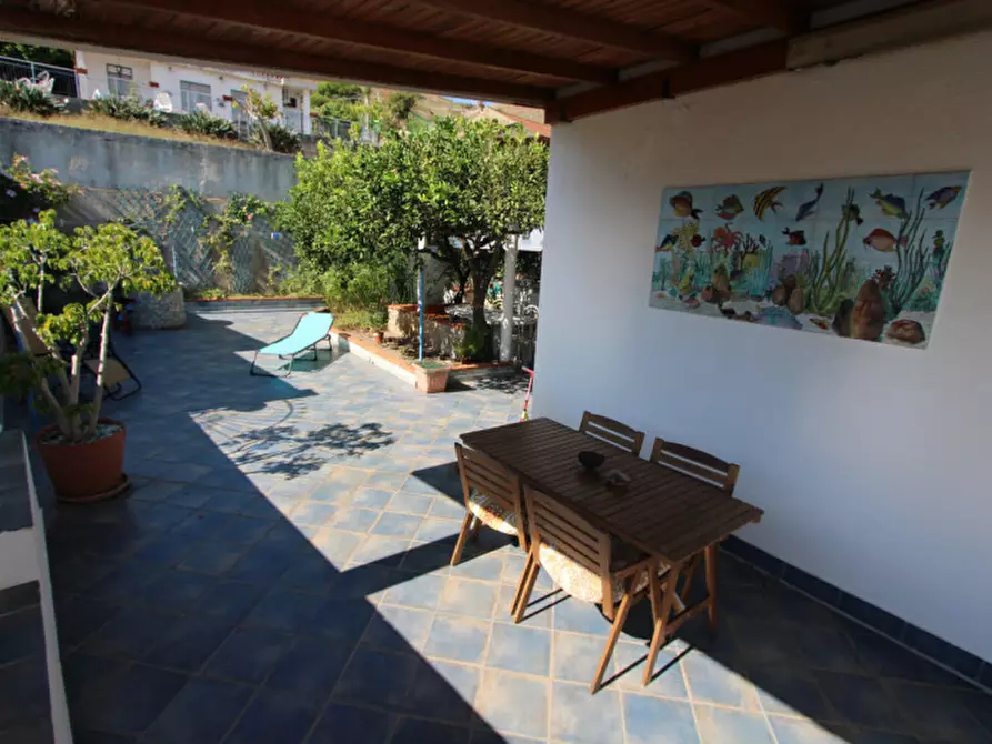 Immagine 19 di Villa in vendita  in Contrada Casa Bianca a Messina