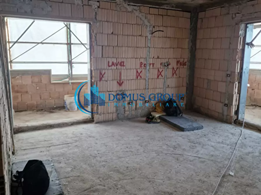 Immagine 4 di Villa in vendita  in Via Beinasco a Roma