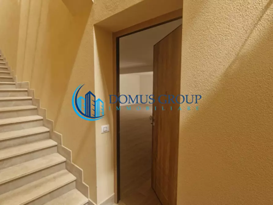 Immagine 9 di Villa in vendita  in Via Beinasco a Roma