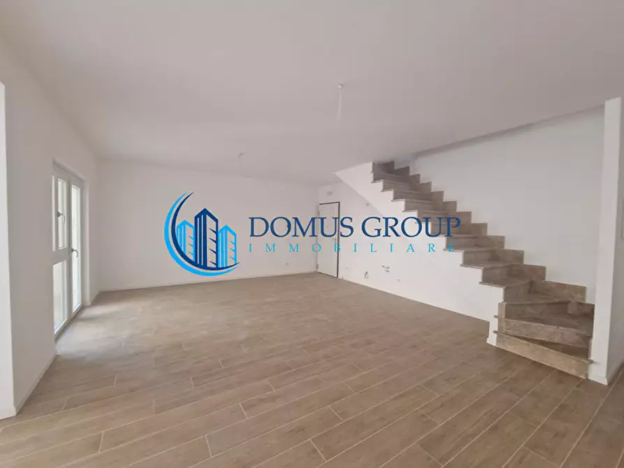 Immagine 13 di Villa in vendita  in Via Beinasco a Roma