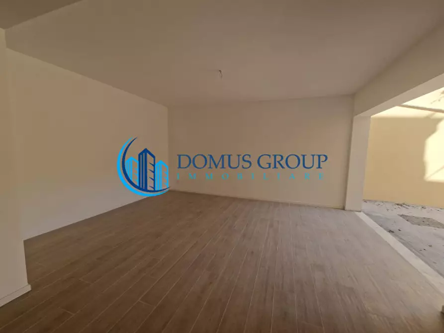 Immagine 15 di Villa in vendita  in Via Beinasco a Roma