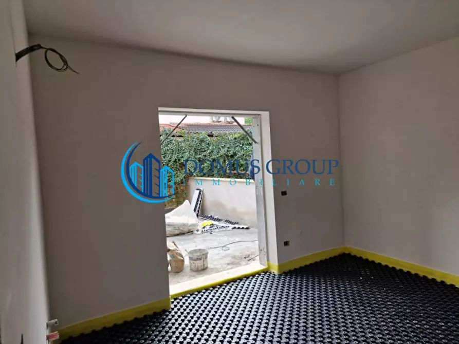 Immagine 20 di Villa in vendita  in Via Beinasco a Roma