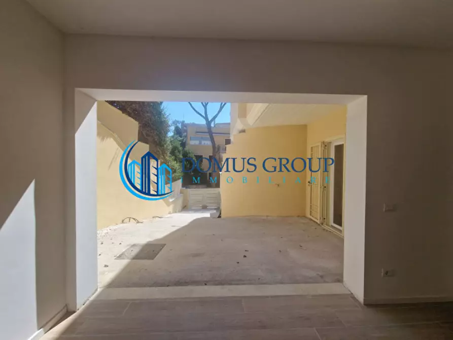 Immagine 21 di Villa in vendita  in Via Beinasco a Roma