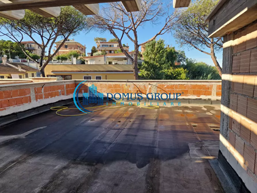 Immagine 24 di Villa in vendita  in Via Beinasco a Roma