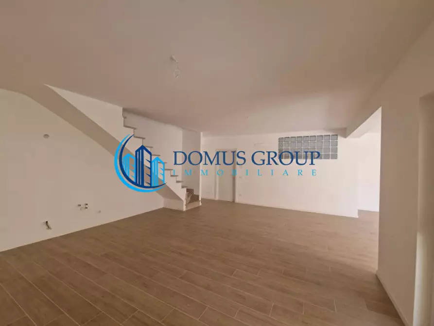 Immagine 25 di Villa in vendita  in Via Beinasco a Roma