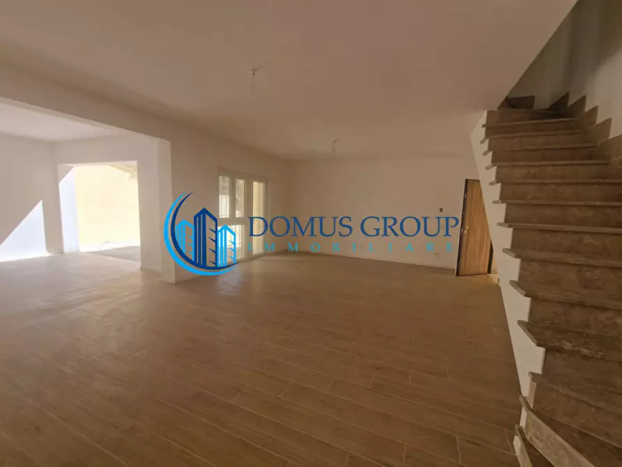 Immagine 27 di Villa in vendita  in Via Beinasco a Roma